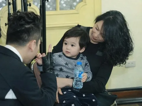 Cuộc sống của nam ca sĩ nổi tiếng hàng đầu Việt Nam cưới mẹ đơn thân, có 1 con riêng