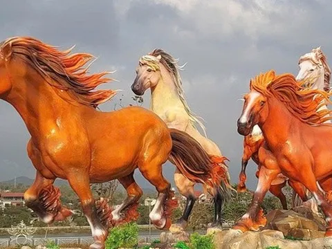 Linh vật ngựa của tỉnh, thành nào đẹp nhất Tết Bính Ngọ 2026?