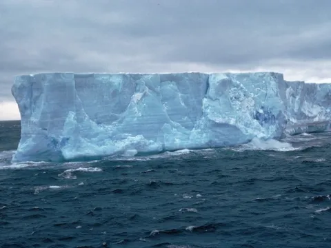 Công cụ AI giúp theo dõi băng trôi