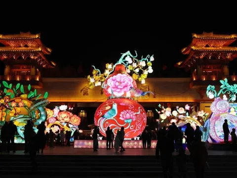 Thế giới tưng bừng đón giao thừa Tết Bính Ngọ