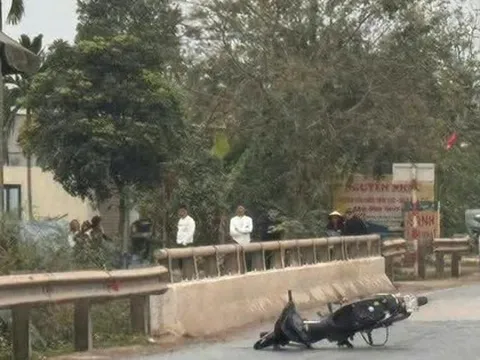 Nam thanh niên chưa rõ danh tính gặp tai nạn tử vong trên đường