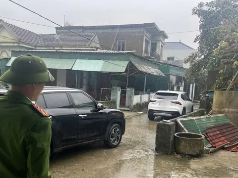 Đỗ xe chặn lối đi còn thách thức 'đỗ đến mai': Ảo tưởng giàu có đứng trên luật pháp