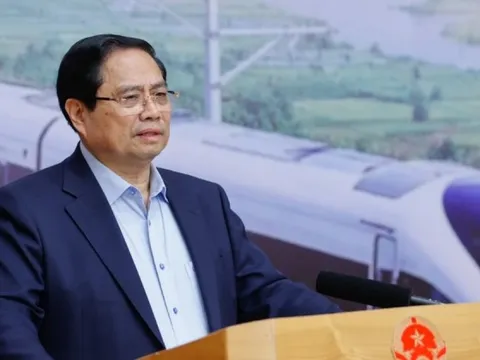 Thủ tướng: Triển khai tuyến đường sắt kết nối TPHCM với Long Thành theo 'lệnh khẩn cấp'