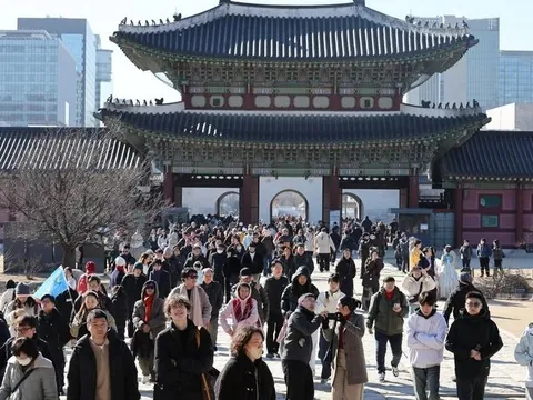 Tạm đóng cửa loạt điểm tham quan ở Hàn Quốc vì concert BTS