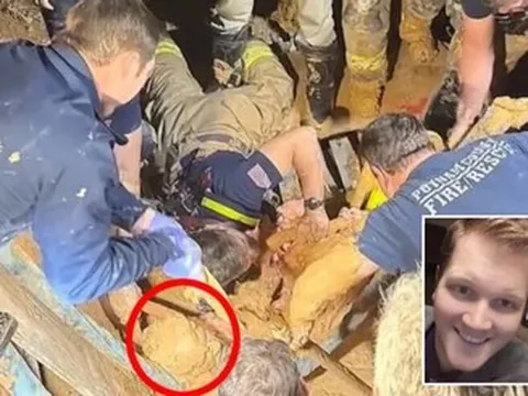 Mắc kẹt dưới bùn đến tận cổ, người đàn ông sống sót ngoạn mục