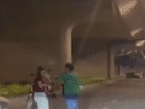 Công an TPHCM đang tìm người phụ nữ mặc váy trắng ở nhà ga T3