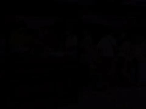 Người dân TPHCM xếp hàng dài, chờ mua món ăn mỗi năm chỉ bán một lần