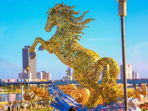 Số phận linh vật ngựa Tết được mệnh danh 'trùm cuối' ở Đà Nẵng