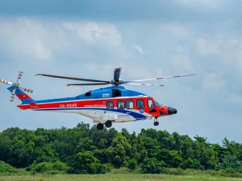 Tour trực thăng ngắm TP.HCM chính thức mở từ hôm nay