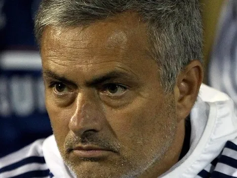 Đừng bất công với Mourinho trong vụ Vinicius