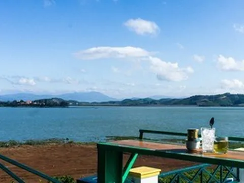 Tà Hine Café - Điểm bình yên trên đường thiên lý