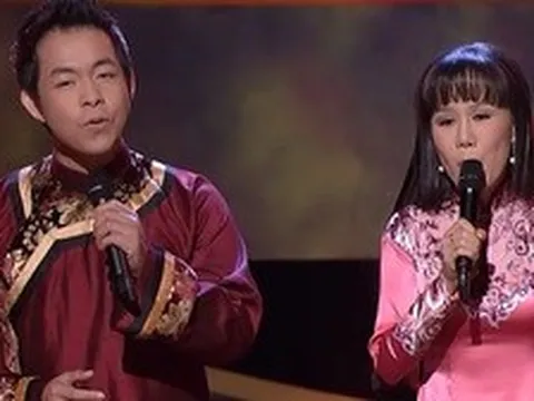 "Quang Lê nhìn tôi từ đầu đến chân xong cười vì trông tôi nhà quê"