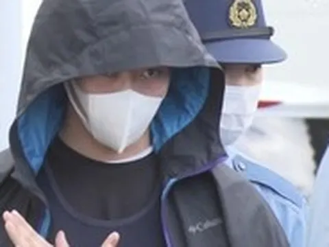 Võ sĩ kickboxing lĩnh án 21 năm tù vì sát hại người tình đang mang thai để quỵt nợ