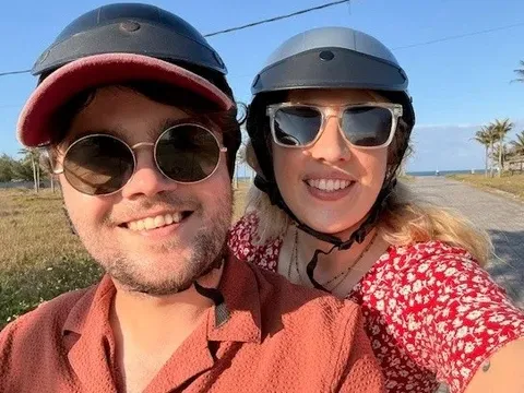 Cô gái Anh kể mức sống 'rẻ khó tin' ở Đà Nẵng