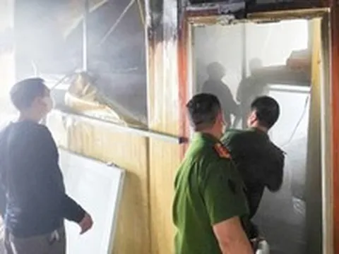 Cháy tầng 5 nhà nghỉ, 95 khách nước ngoài thoát nạn