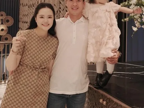 Quỳnh Anh lên đồ xinh đẹp cùng Duy Mạnh đi ăn cưới Đức Huy: Netizen khen nức nở, thế này ai còn chê mặc xấu nữa