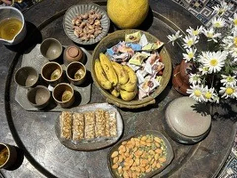 Uống trà giữa trời Âu