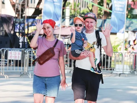 Vì sao khách Nga đến Trung Quốc tăng đột biến?