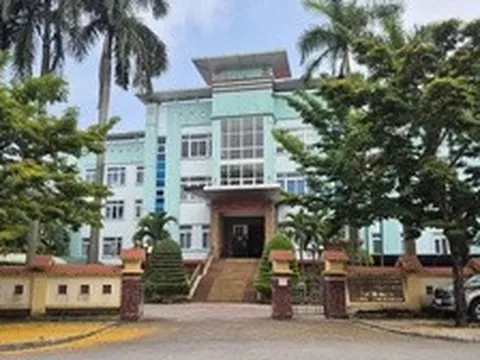 "Người lạ" có tên trong hồ sơ gói thầu 16,5 tỉ đồng ở Quảng Trị