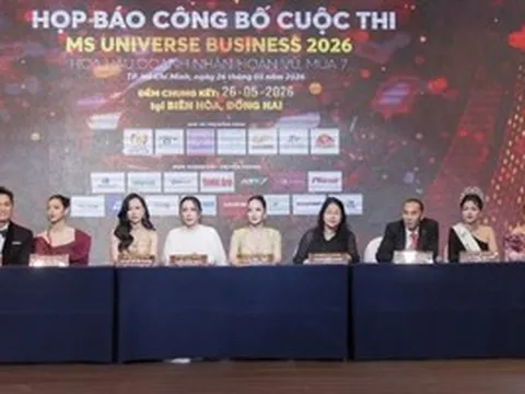 65 tuổi vẫn có thể kiếm vương miện ở cuộc thi Hoa hậu Doanh nhân Hoàn vũ 2026
