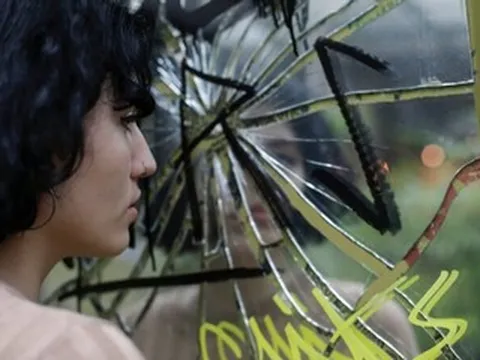 Vì sao vỡ gương lại bị coi là đen đủi suốt 7 năm?