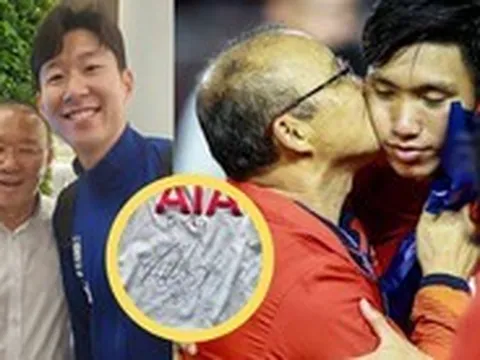 HLV Park Hang-seo gặp siêu sao Son Heung-min liền xin ngay 2 thứ cho Văn Hậu, Quế Ngọc Hải, bảo sao tình "bố con" mãi đậm sâu