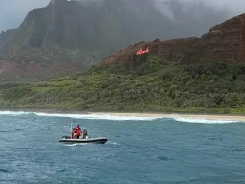 3 du khách thiệt mạng khi đi trực thăng tại Hawaii