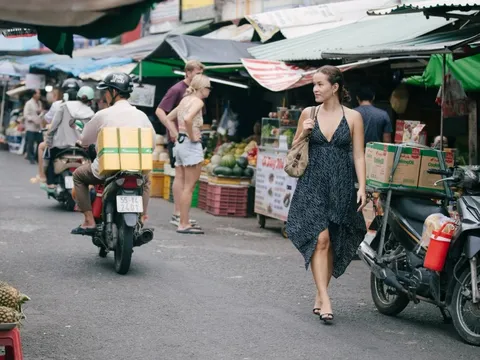 Vì sao Việt Nam là điểm đến an toàn nhất cho phụ nữ du lịch một mình?