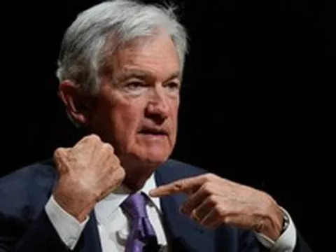 Chủ tịch FED Jerome Powell cảnh báo: Các tập đoàn lớn đang "khao khát" dùng AI để thay thế hàng nghìn nhân sự