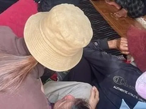 Trốn theo nhóm bạn ra ao tắm, học sinh lớp 2 đuối nước tử vong