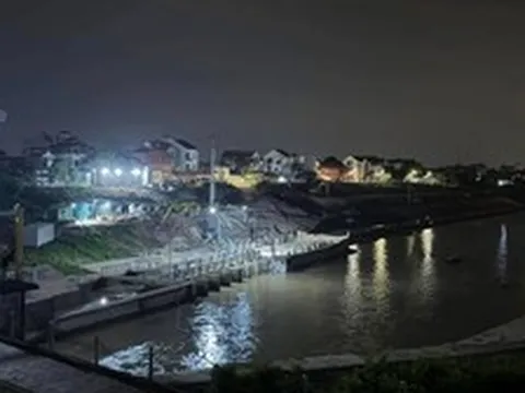 Trắng đêm tìm kiếm 3 mẹ con nghi gieo mình xuống sông Hồng ở Hưng Yên