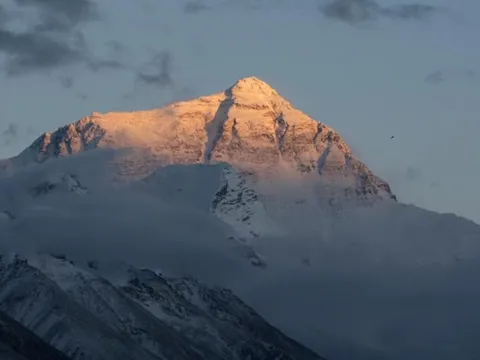 Everest có thật sự cao nhất thế giới?