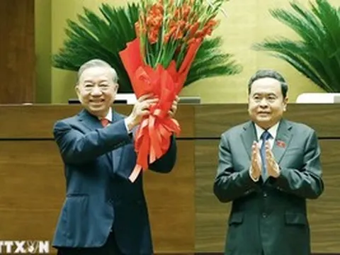 Tổng Bí thư, Chủ tịch nước Lào chúc mừng Tổng Bí thư, Chủ tịch nước Tô Lâm