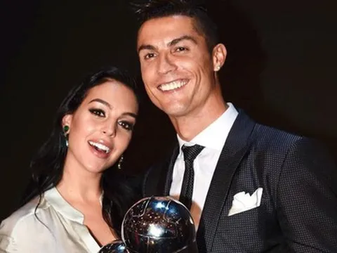 Rộ tin Ronaldo không cưới bạn gái nghèo Georgina sau World Cup 2026