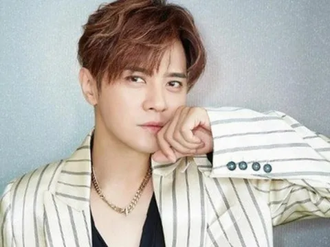 "Ngôi sao được yêu thích bậc nhất showbiz" lên tiếng gấp vì tin đồn đột tử tại nhà riêng!