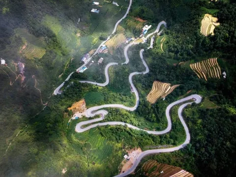 Sau cảnh báo, du khách 'phượt' Hà Giang sao cho an toàn?