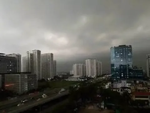 Mưa dông bao trùm miền Bắc, một người thiệt mạng