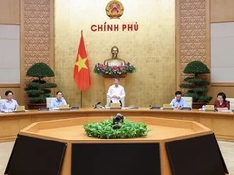 Thủ tướng Lê Minh Hưng: Đẩy mạnh sắp xếp, tinh gọn đầu mối bên trong các bộ, ngành