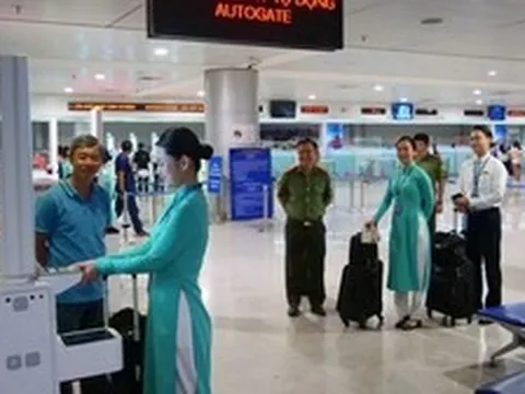 Quy định mới tại sân bay Tân Sơn Nhất: Bắt buộc khai báo thông tin trực tuyến trước khi nhập cảnh