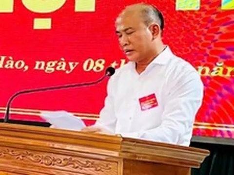 Một Chủ tịch xã xin nghỉ việc