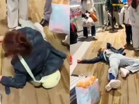Hành khách 'giả chết' gây náo loạn sân bay vì phí hành lý quá cân