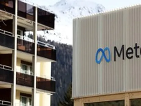 Vì đâu công ty mẹ Facebook chuẩn bị sa thải 8.000 người?