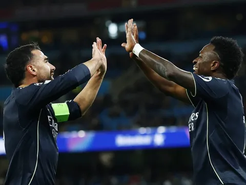 Mưa tiền thưởng đổ xuống Real Madrid