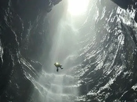 Vẻ đẹp hoang sơ của các hang động bí ẩn vừa được phát hiện ở Phong Nha-Kẻ Bàng