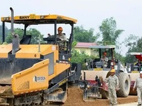 Hàng ngàn công nhân bám công trường tại các dự án trọng điểm dịp nghỉ lễ 30-4, 1-5