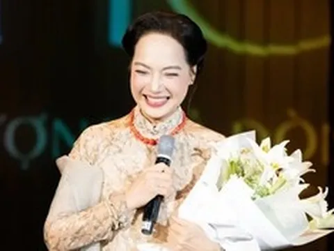 Nữ NSND có hôn nhân viên mãn hơn 30 năm, nhưng chưa một lần mặc váy cưới