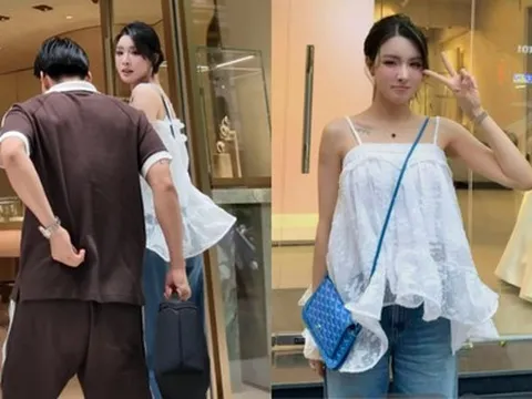 Tuyển thủ Văn Thanh đưa "chị đẹp" xuất thân "trâm anh thế phiệt" đi thử váy cưới, lộ luôn hoa cưới cực lãng mạn