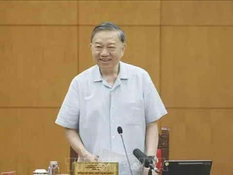 Tổng Bí thư, Chủ tịch nước: Chọn một số dự án 
trọng điểm về công nghệ lượng tử để triển khai ngay
