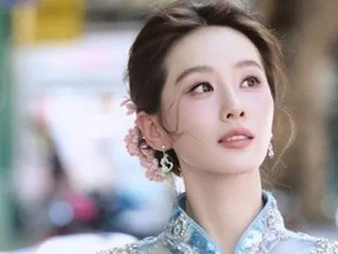 Mỹ nhân Lưu Thi Thi đẹp lung linh trên phố Hà Nội