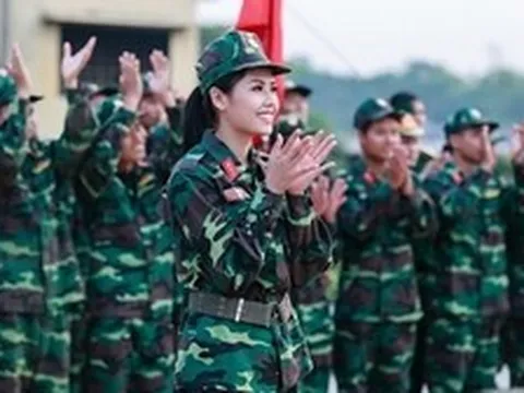 Sinh viên dân sự tốt nghiệp ĐH xuất sắc vào quân đội có thể được phong Thượng úy